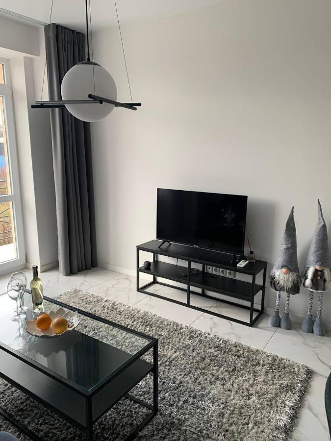 New Modern Apartment Uzhhorod Bagian luar foto