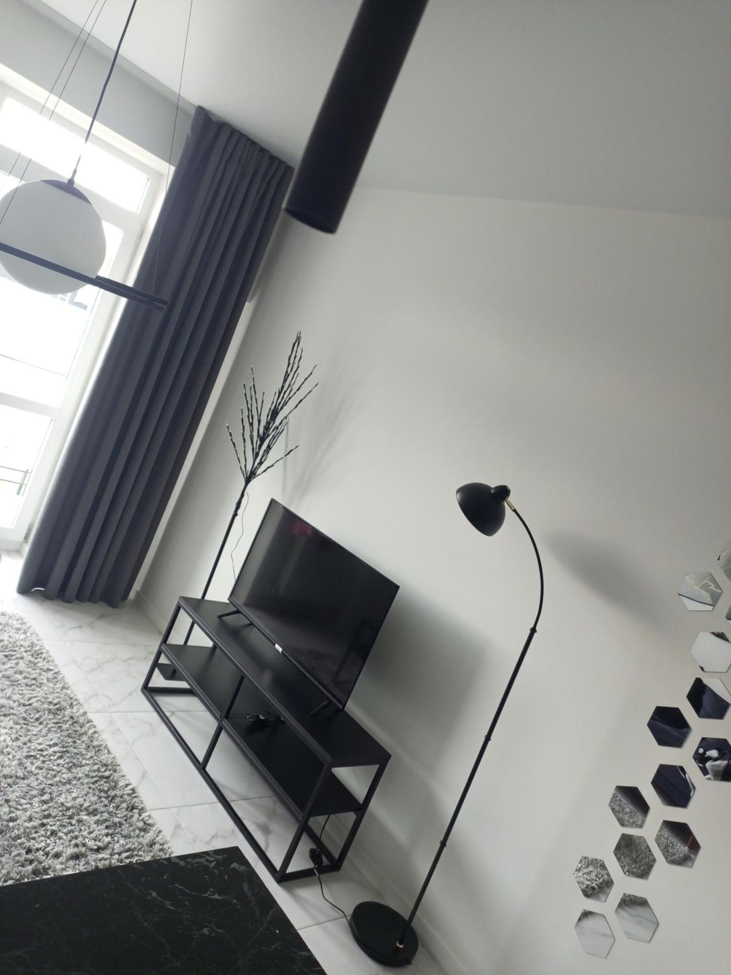 New Modern Apartment Uzhhorod Bagian luar foto
